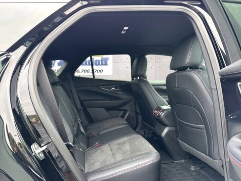 Used 2025 Chevrolet Blazer EV RS AWD/4WD image 8