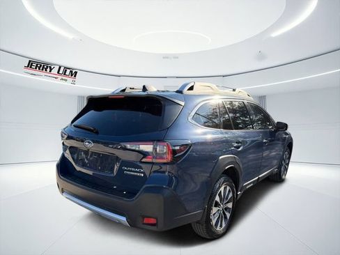 Used 2025 Subaru Outback Touring XT w/ Popular Package #2 AWD/4WD image 3