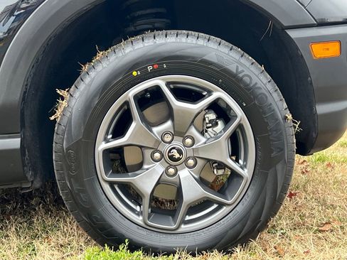 Used 2023 Ford Bronco Sport Badlands image 6