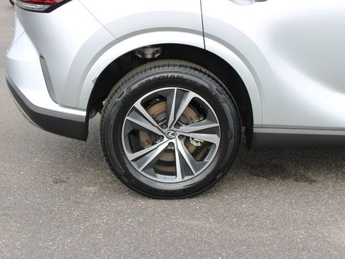 Used 2024 Lexus RX 350 FWD w/ Technology Package image 13