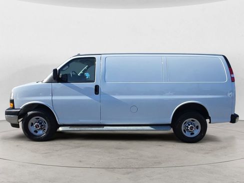 Used 2024 GMC Savana 2500 w/ Driver Convenience Package RWD image 2