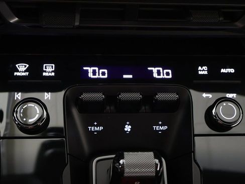 Used 2023 Porsche 911 Turbo image 57