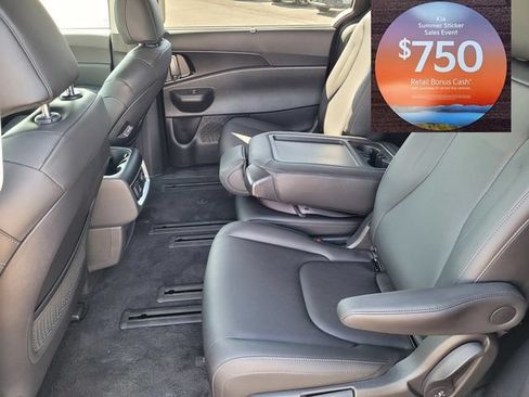 New 2026 Kia Carnival SX FWD image 5