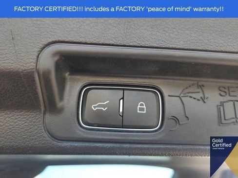 Used 2022 Ford Explorer XLT w/ Equipment Group 202A AWD/4WD image 16