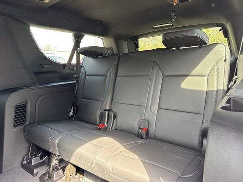New 2026 GMC Yukon XL Denali w/ Sun & Power Step Package image 10