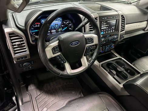 Used 2017 Ford F250 Lariat w/ Lariat Ultimate Package AWD/4WD image 9