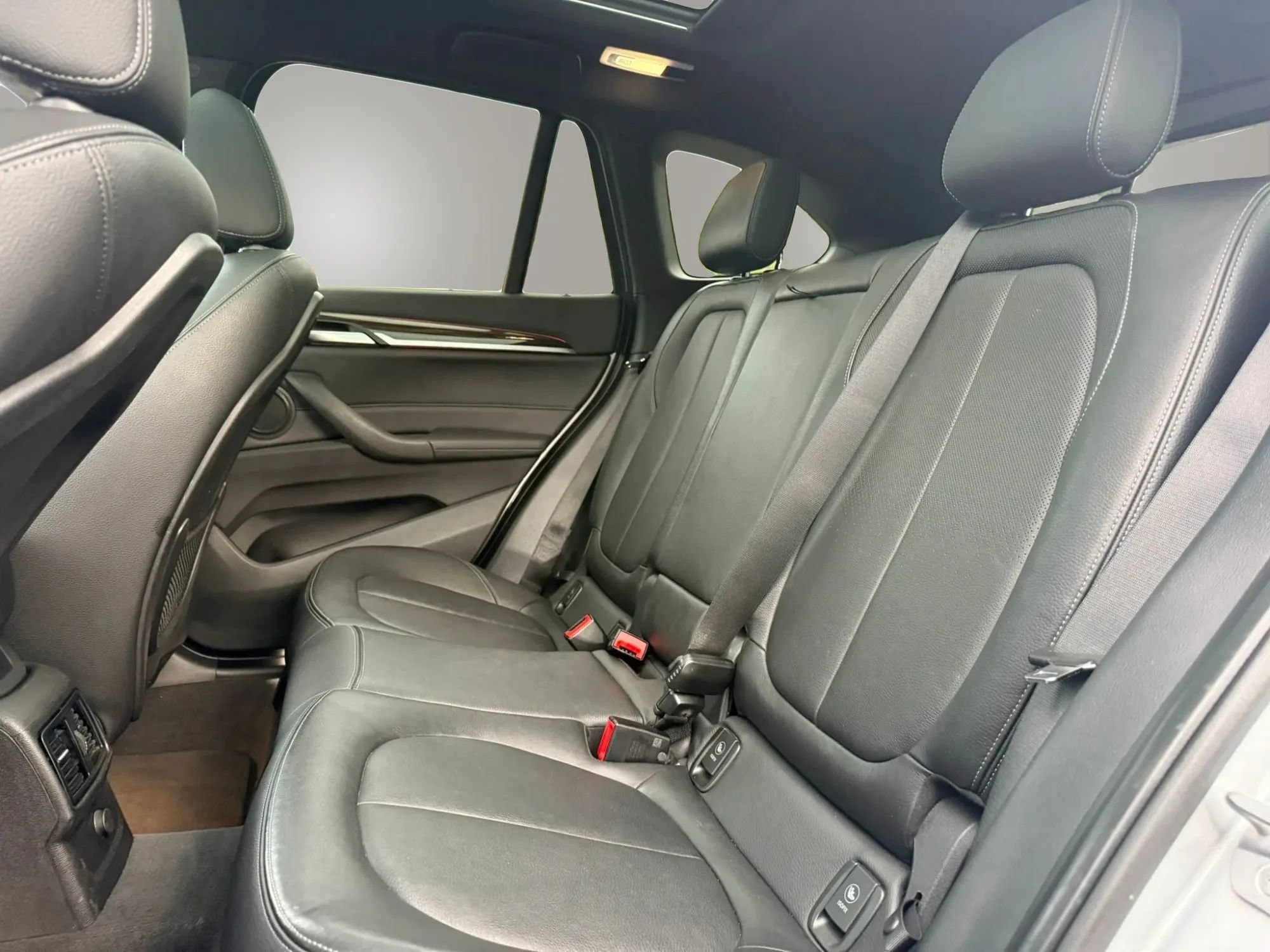 Used 2017 BMW X1 xDrive28i AWD/4WD image 11