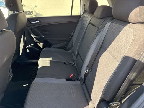 Used 2020 Volkswagen Tiguan S image 11