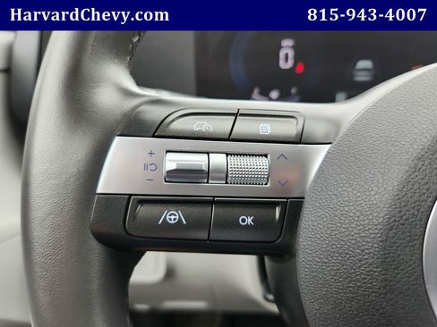 Used 2025 Hyundai Kona SEL image 18