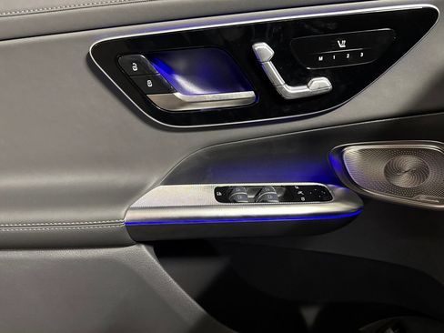 New 2025 Mercedes-Benz GLC 63 AMG S image 9