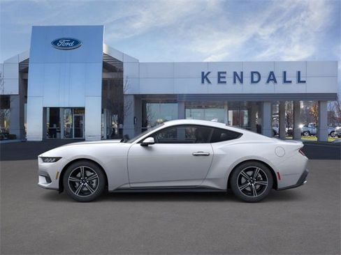 Used 2024 Ford Mustang Premium image 3