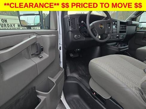 New 2025 Chevrolet Express 3500 w/ Power Convenience Package RWD image 18