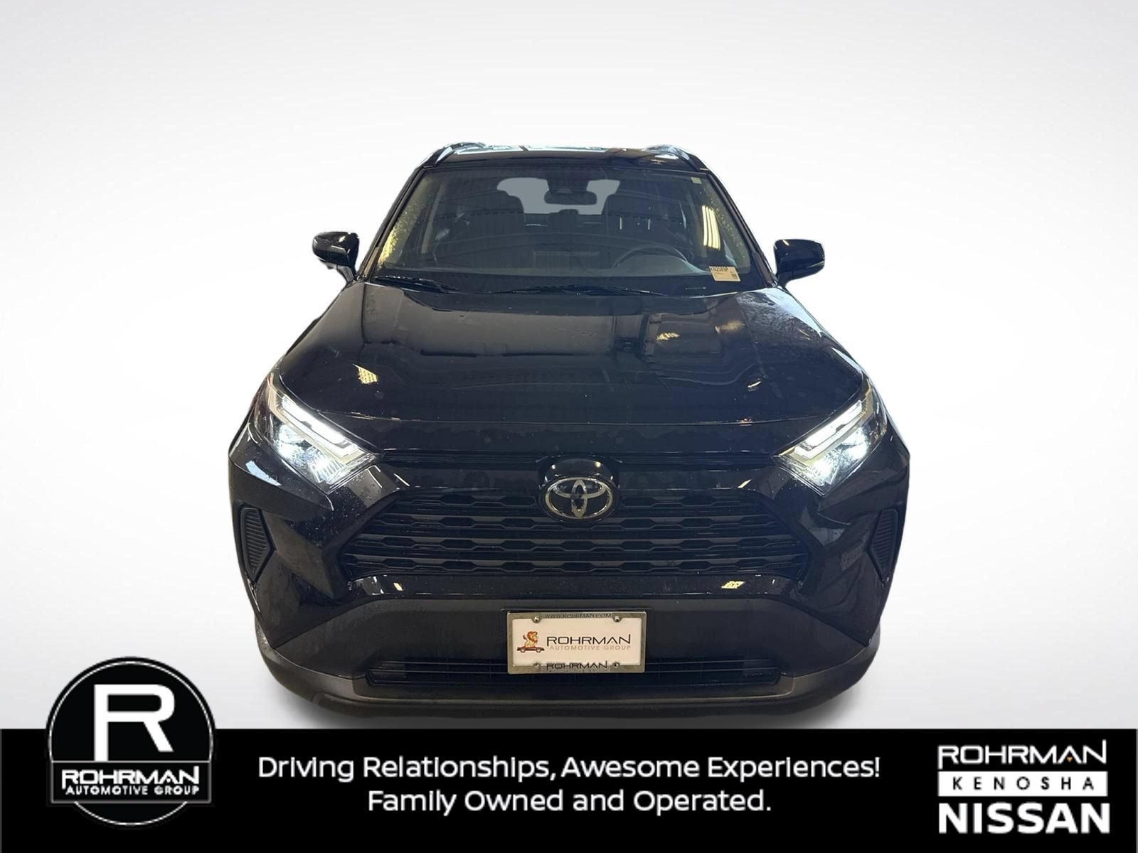 Used 2025 Toyota RAV4 XLE FWD image 8