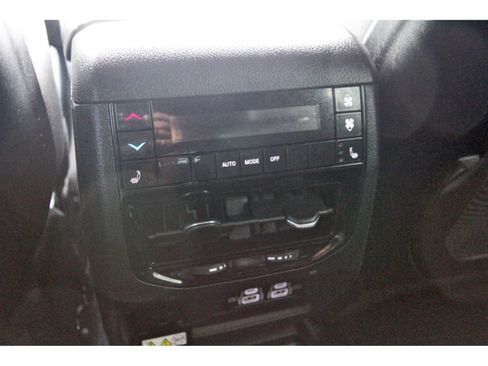 Used 2023 Jeep Grand Cherokee L Overland RWD image 16