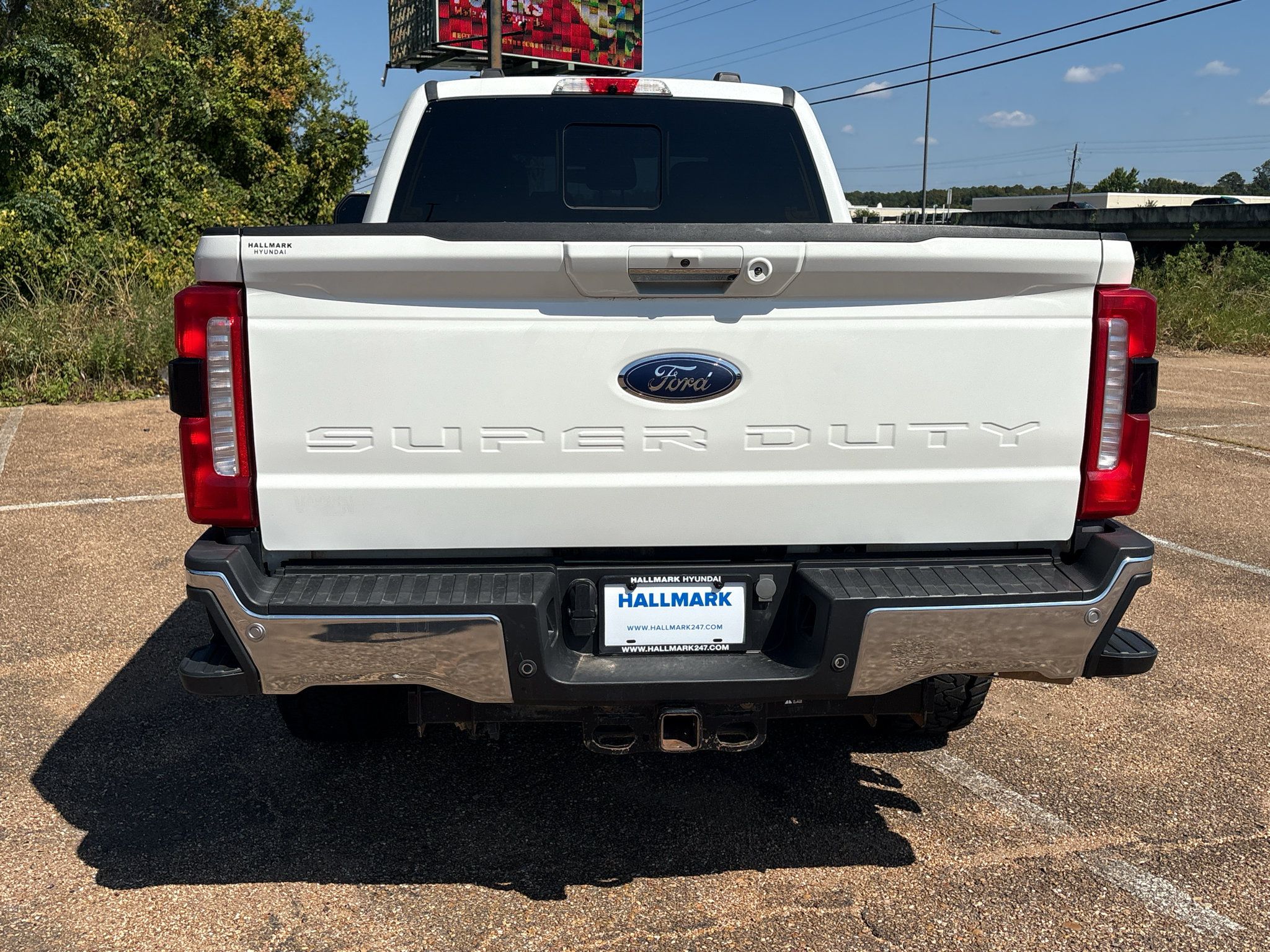 Used 2023 Ford F250 Lariat w/ Lariat Ultimate Package AWD/4WD image 5