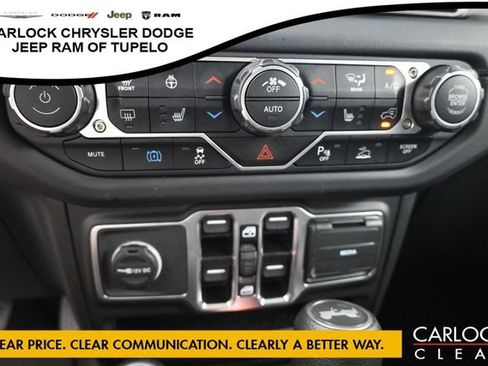 Used 2025 Jeep Wrangler Unlimited Sahara w/ Safety Group AWD/4WD image 22