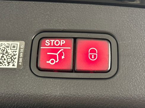 Certified 2026 Mercedes-Benz GLC 300 4MATIC image 21