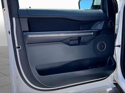 Used 2020 Ford Expedition XLT w/ Cargo Package RWD image 22