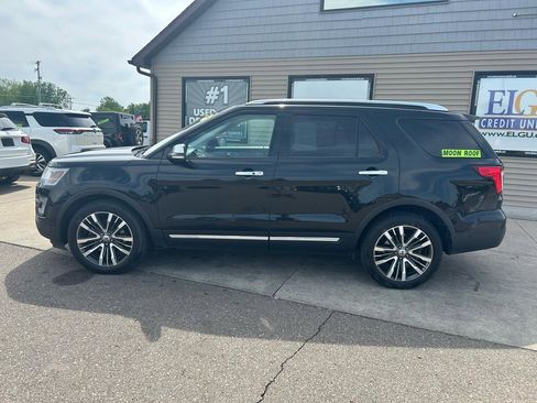 Used 2016 Ford Explorer Platinum AWD/4WD image 8