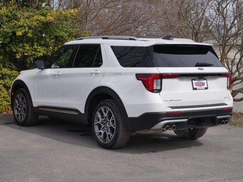 Certified 2025 Ford Explorer Platinum w/ Ultimate Package AWD/4WD image 5