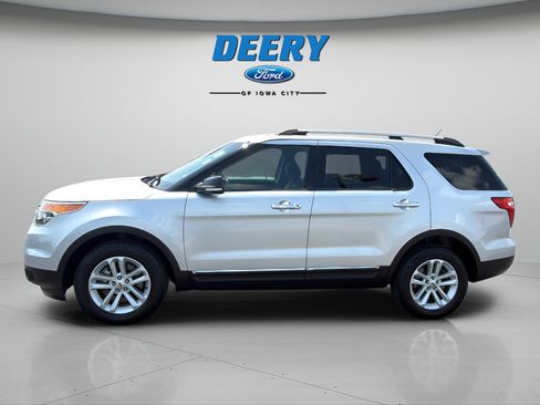 Used 2014 Ford Explorer XLT AWD/4WD image 2