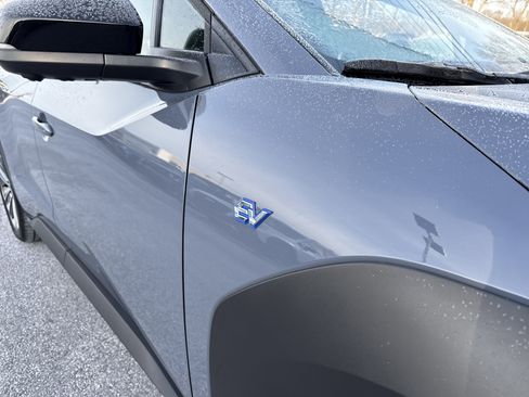 Used 2024 Subaru Solterra Limited image 8