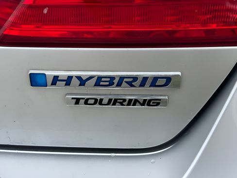 Used 2015 Honda Accord Touring image 9