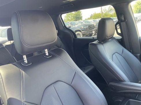 New 2026 Chrysler Voyager LX image 29