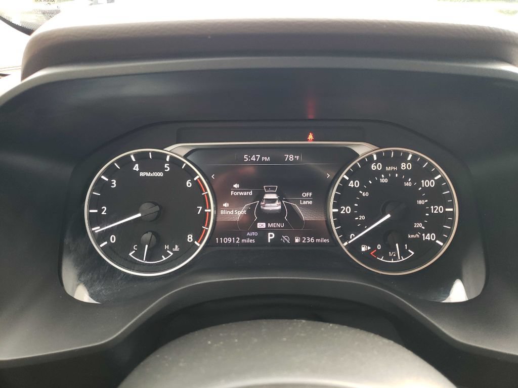Used 2023 Nissan Rogue S AWD/4WD image 9
