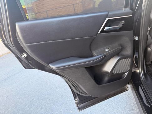 Used 2022 Mitsubishi Outlander SE FWD image 35