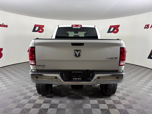 Used 2017 RAM 2500 Tradesman w/ Chrome Appearance Group AWD/4WD image 6
