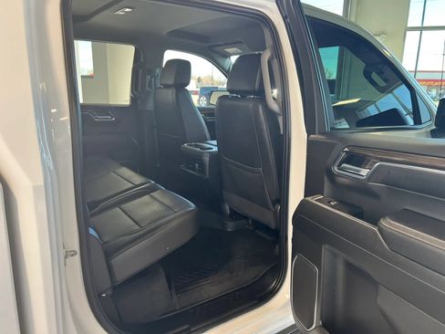 Used 2022 Chevrolet Silverado 1500 RST w/ Convenience Package II AWD/4WD image 28