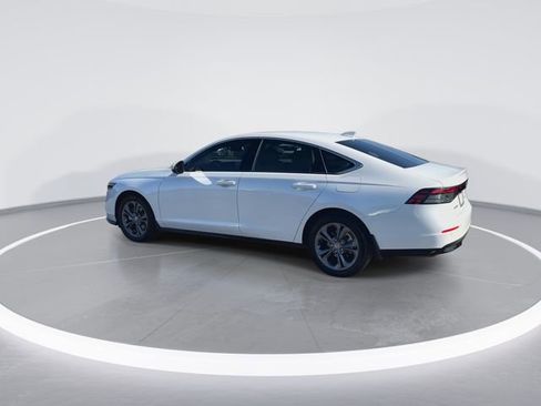 Used 2025 Honda Accord EX-L image 6