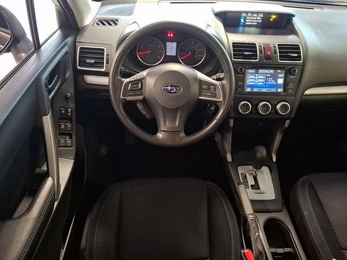 Used 2016 Subaru Forester 2.5i AWD/4WD image 13
