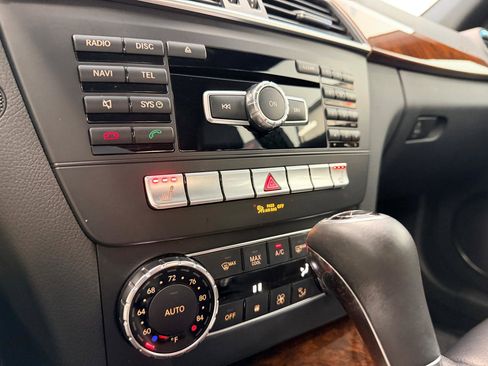 Used 2014 Mercedes-Benz C 250 Sedan image 38