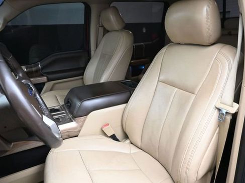 Used 2019 Ford F150 Lariat AWD/4WD image 11