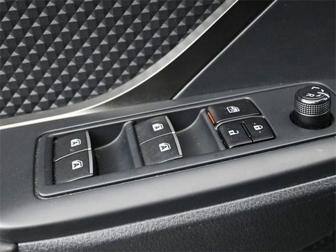 Used 2018 Toyota C-HR image 25