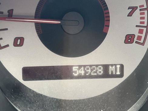 Used 2006 Pontiac Solstice Convertible w/ Premium Package image 31