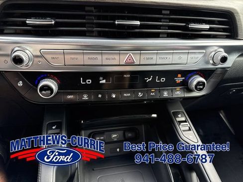 Used 2022 Kia Telluride EX w/ EX Premium Package AWD/4WD image 21
