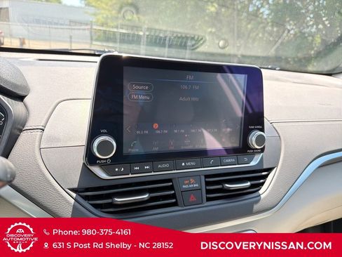 Certified 2021 Nissan Altima 2.5 SV w/ SV Premium Package FWD image 16
