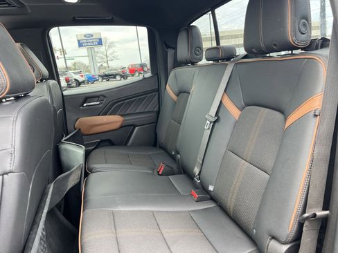 Used 2023 GMC Canyon AT4 image 25