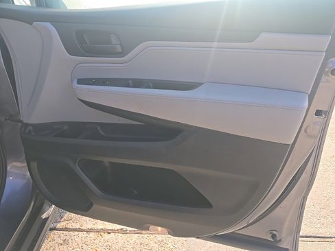 Used 2018 Honda Odyssey EX image 31