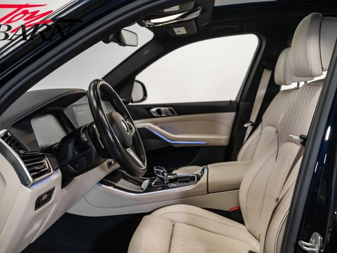 Used 2023 BMW X5 M50i w/ Executive Package image 27