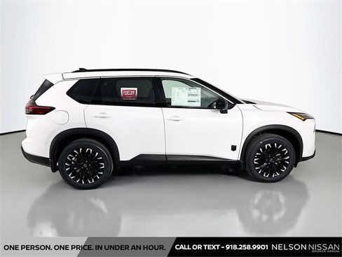 New 2026 Nissan Rogue SV image 4