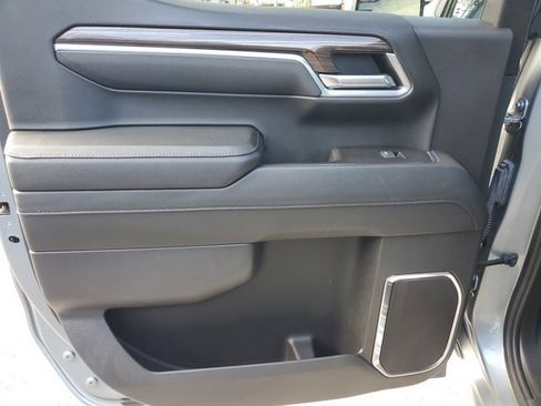 Used 2025 Chevrolet Silverado 1500 LT image 19