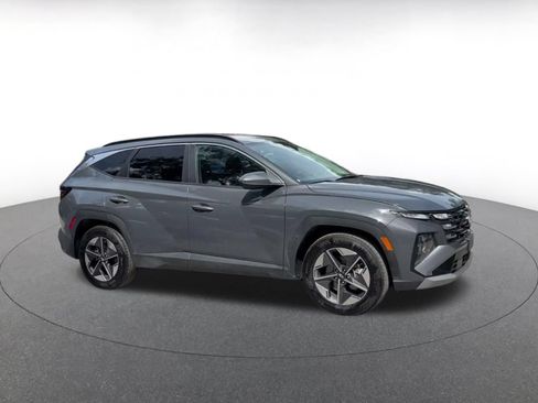 Used 2026 Hyundai Tucson SEL Plus FWD image 2