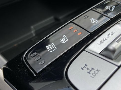 Used 2023 Hyundai Tucson Limited image 27