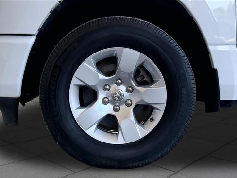 Used 2021 RAM 1500 Big Horn AWD/4WD image 11