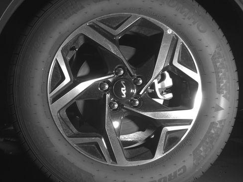 Used 2025 Kia Sportage LX image 14