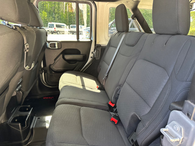 Used 2020 Jeep Wrangler Unlimited Sport AWD/4WD image 18
